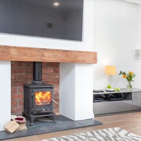 Honeybrook - Cosey Detached Home, Modern, Spacious Торки Екстериор снимка